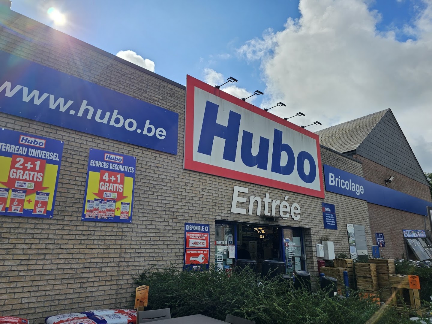 Foto van Hubo Binche in Binche, Bouwmarkt (foto 1)
