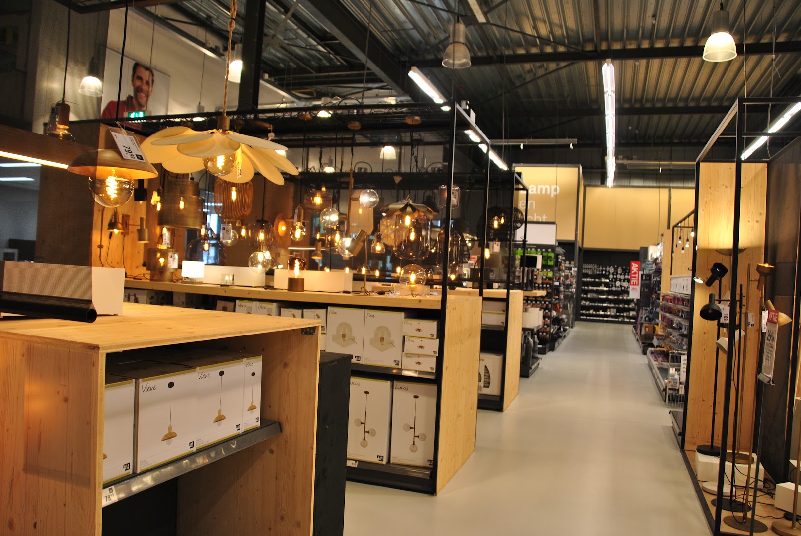 Foto van Karwei bouwmarkt Zwolle in Zwolle, Bouwmarkt (foto 2)