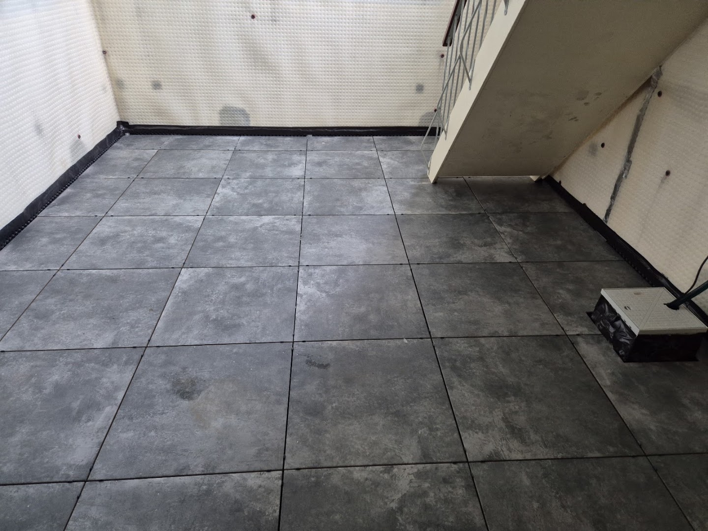 Foto van Lcworx BV — Vochtbestrijder (foto 3)