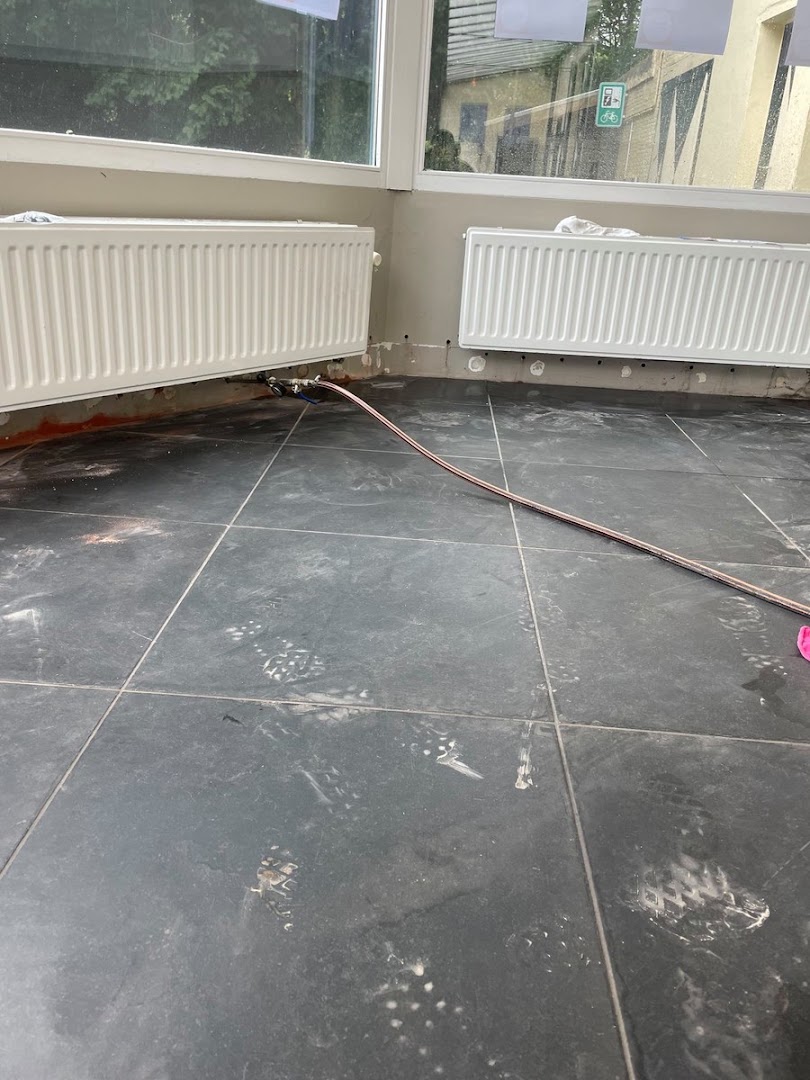 Foto van Den Injecteur | Opstijgend Vocht Specialist in Herenthout — Vochtweringsbedrijf (foto 2)