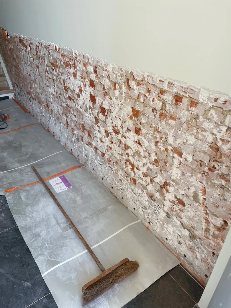 Foto van Den Injecteur | Opstijgend Vocht Specialist in Herenthout — Vochtweringsbedrijf (foto 3)