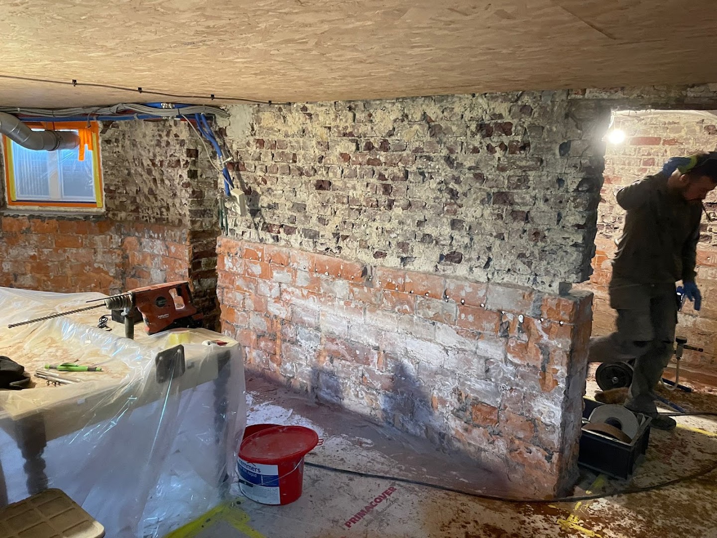 Foto van DTS Dieter T'Siolle: kelderdichting, injecteren & gevelrenovatie in Zulte — Aannemer (foto 3)
