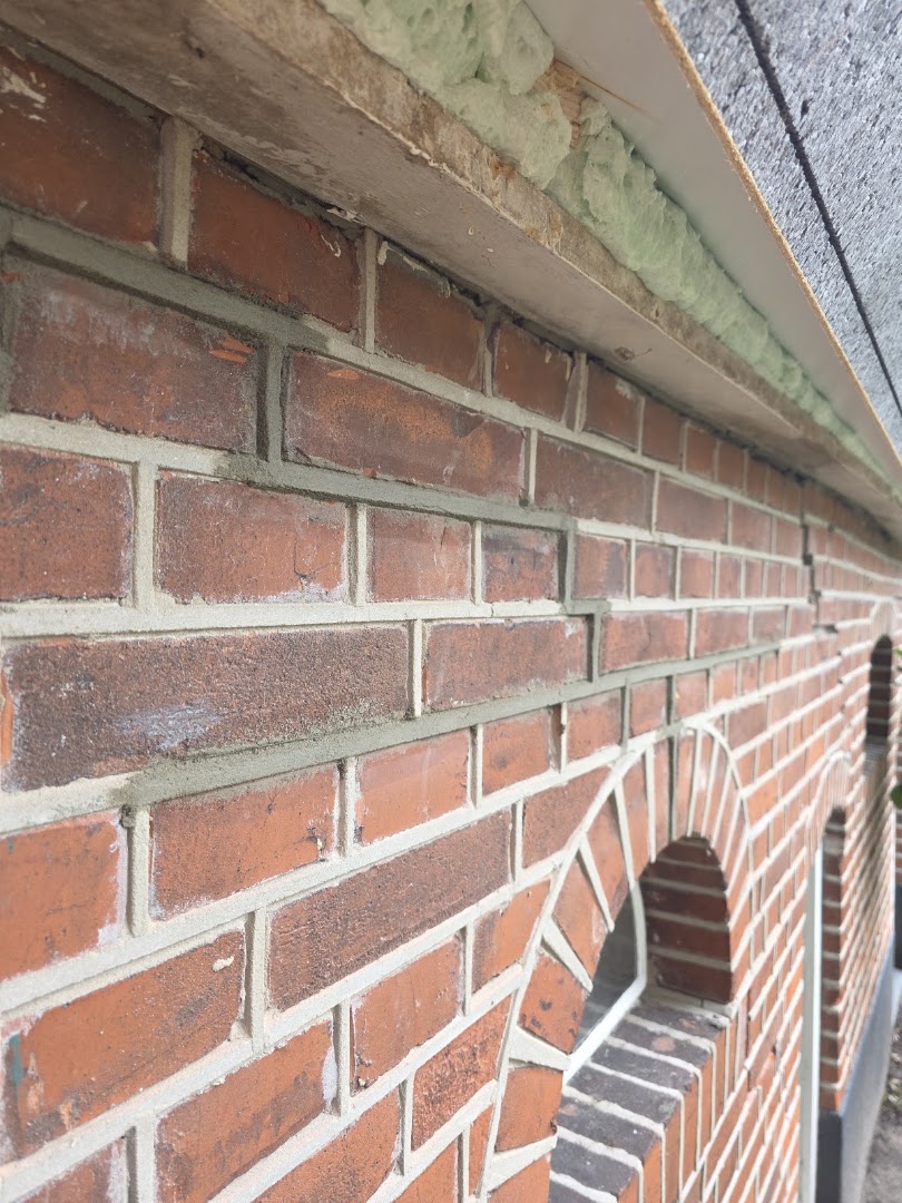 Foto van Holtslag Gevelrenovatie & Gevelreiniging Doetinchem in Doetinchem — Metselaar (foto 1)