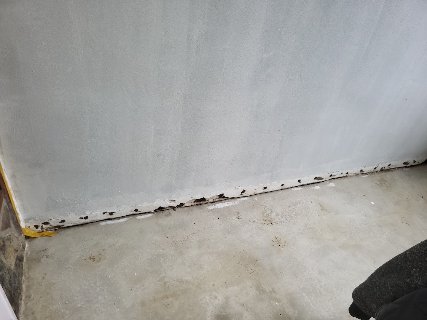 Foto van OpstijgendVocht.nl - Van Eijk Vochtwering BV — Vochtbestrijder (foto 3)