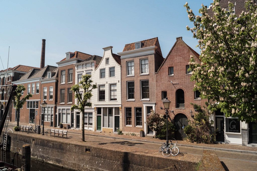 Foto van Carebrick Vochtbestrijding Rotterdam in Rotterdam — Vochtweringsbedrijf (foto 2)