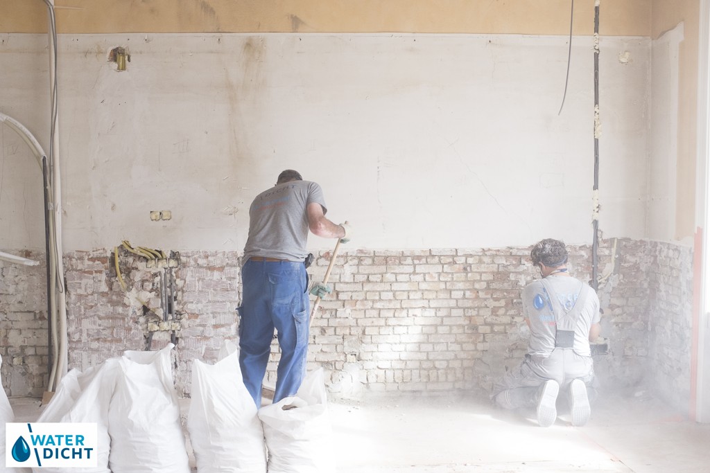 Foto van Water-Dicht in Zwijnaarde — Vochtbestrijder (foto 2)