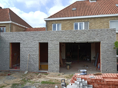 Foto van Angelo Renovates | Totaalrenovatie | Vloerwerken | Opritten en terrassen | verhuur| ontstoppen van afvoeren en rioleringen in Zwevegem — Bouwbedrijf (foto 2)
