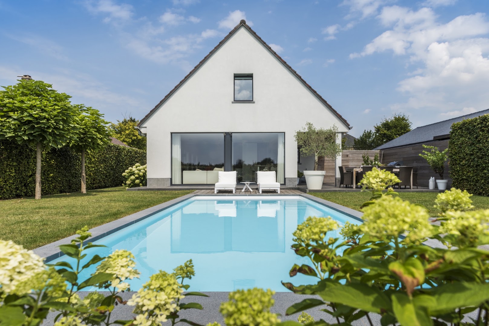 Foto van Intrapools zwembaden bv, Zwembadbouwer (foto 3)