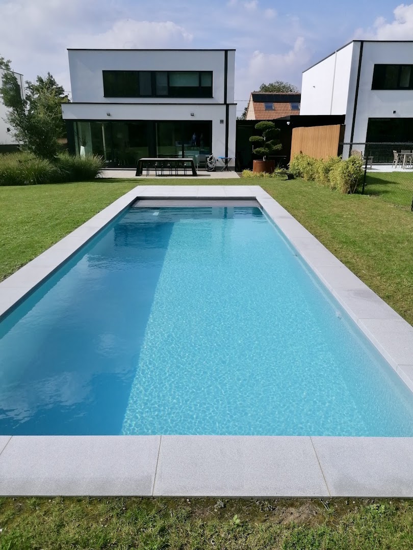 Foto van FLOW zwembaden in Oplinter, Zwembadbouwer (foto 1)