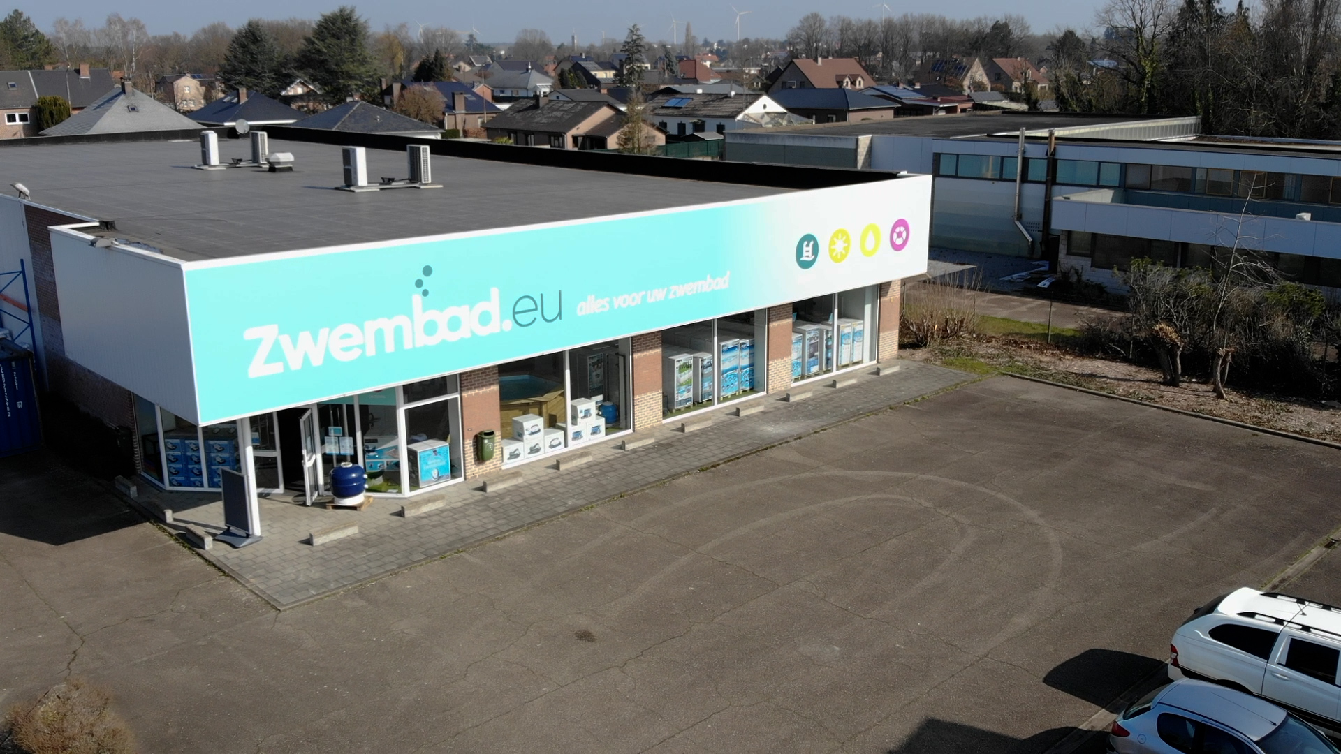 Foto van Zwembad.eu - Genk in Genk, Zwembadwinkel (foto 1)