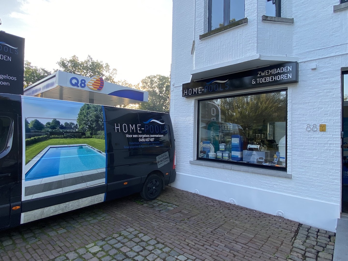 Foto van Home-pools bv in Schilde, Zwembadbouwer (foto 1)