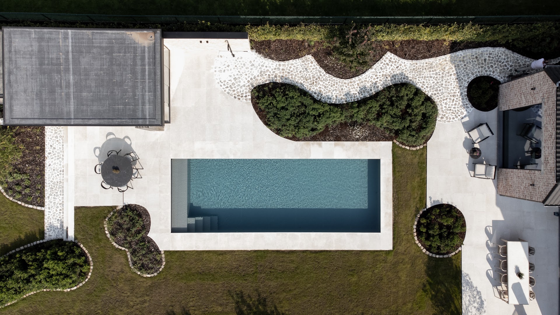 Foto van MM-Swimmingpools in Sint-Katelijne-Waver, Zwembadbouwer (foto 1)