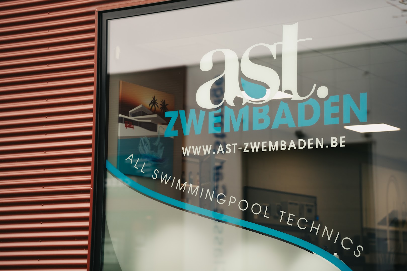 Foto van A.S.T. - Zwembaden bv in Overpelt, Zwembadenbouwer (foto 1)