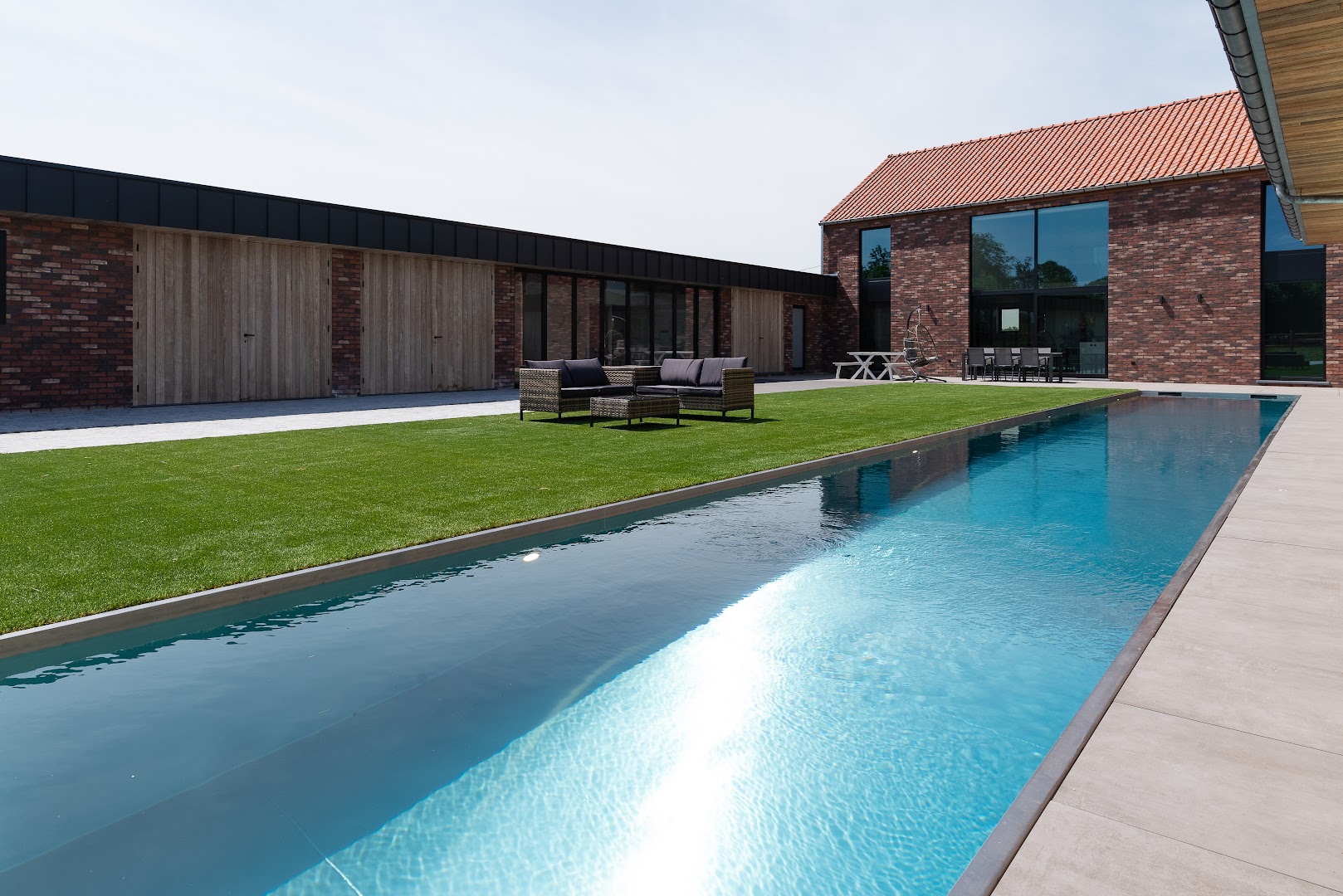 Foto van Van Eeckhoudt Zwembaden & Jacuzzi's in Meise, Zwembadbouwer (foto 2)