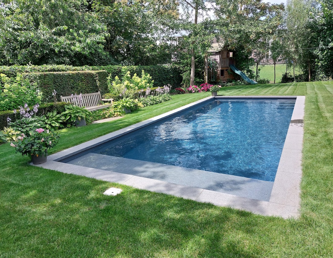 Foto van Greendesign totaalprojecten tuinaanleg-biopools-zwembaden-poolhouses-zwemvijvers in Zele, Tuinaanleg en zwembaden (foto 3)