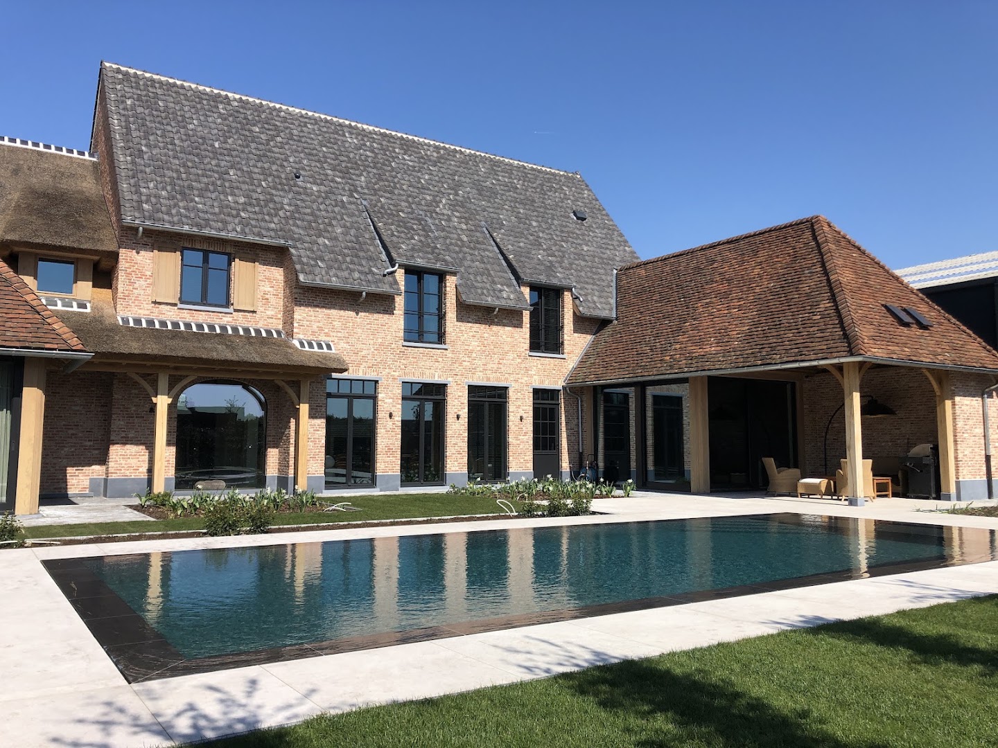 Foto van PT Pools in Zele, Zwembadbouwer (foto 1)