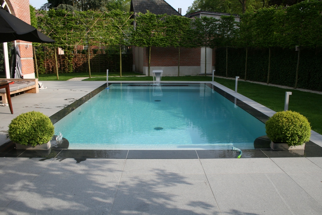 Foto van Ponton Pools in Kapellen, Zwembadbouwer