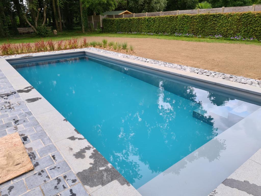 Foto van EB Pools in Wetteren, Producent kunststof zwembaden (foto 2)