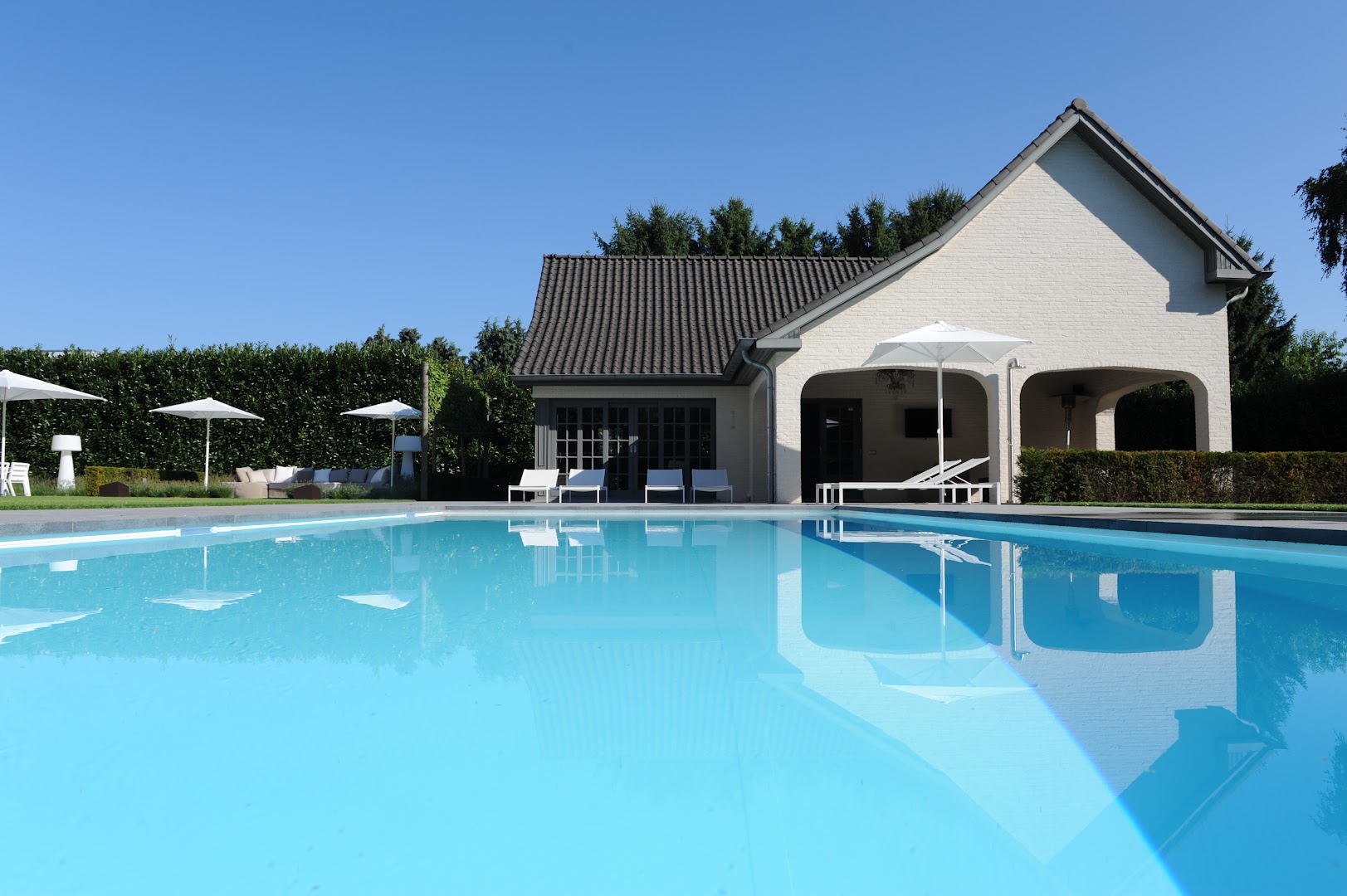 Foto van Aqua Solar Limburg B.V. in Geleen, Zwembadbouwer (foto 1)