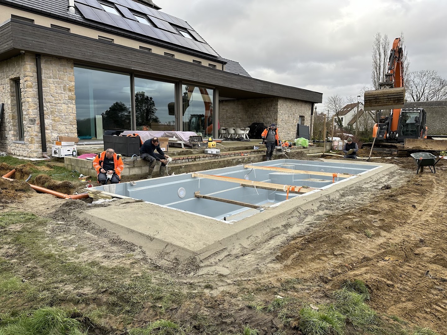 Foto van Mattimmo Pools in Piétrebais, Zwembadbouwer (foto 3)