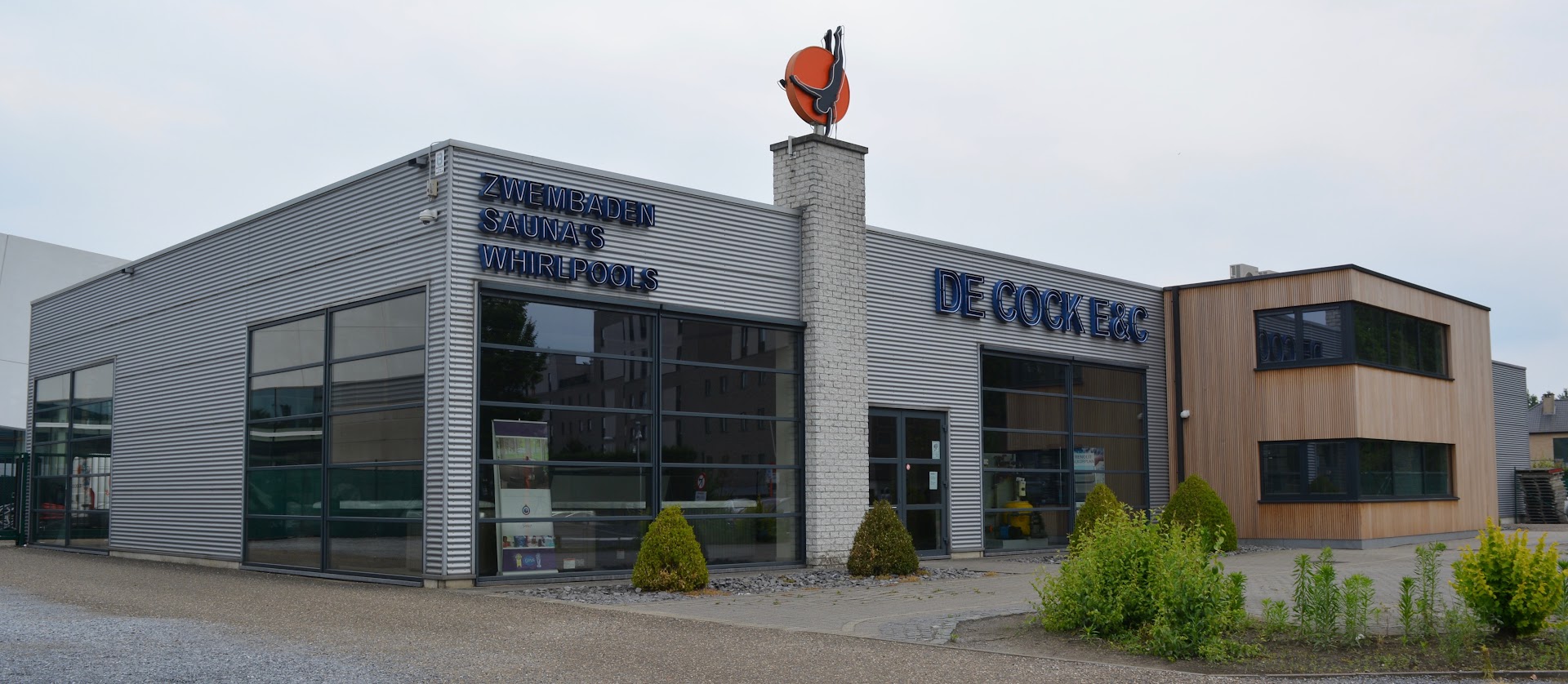 Foto van De Cock E & C in Hasselt, Aannemer voor zwembad (foto 2)