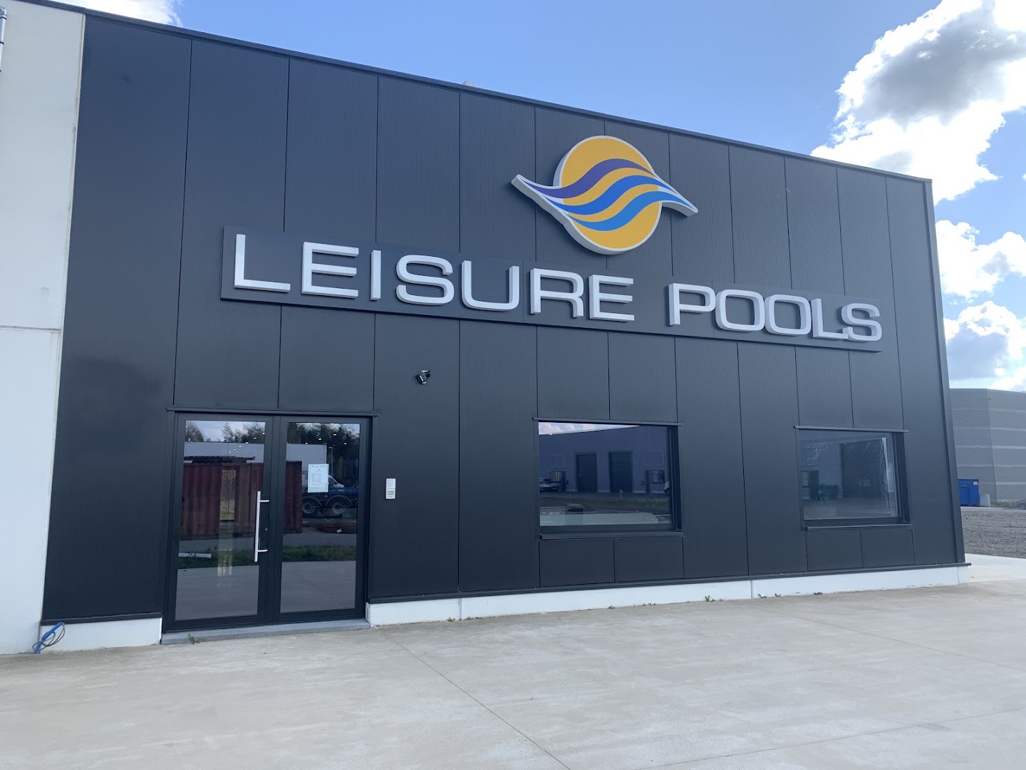 Foto van Leisurepools Noord in Sint-Gillis-Waas, Zwembadbouwer (foto 1)