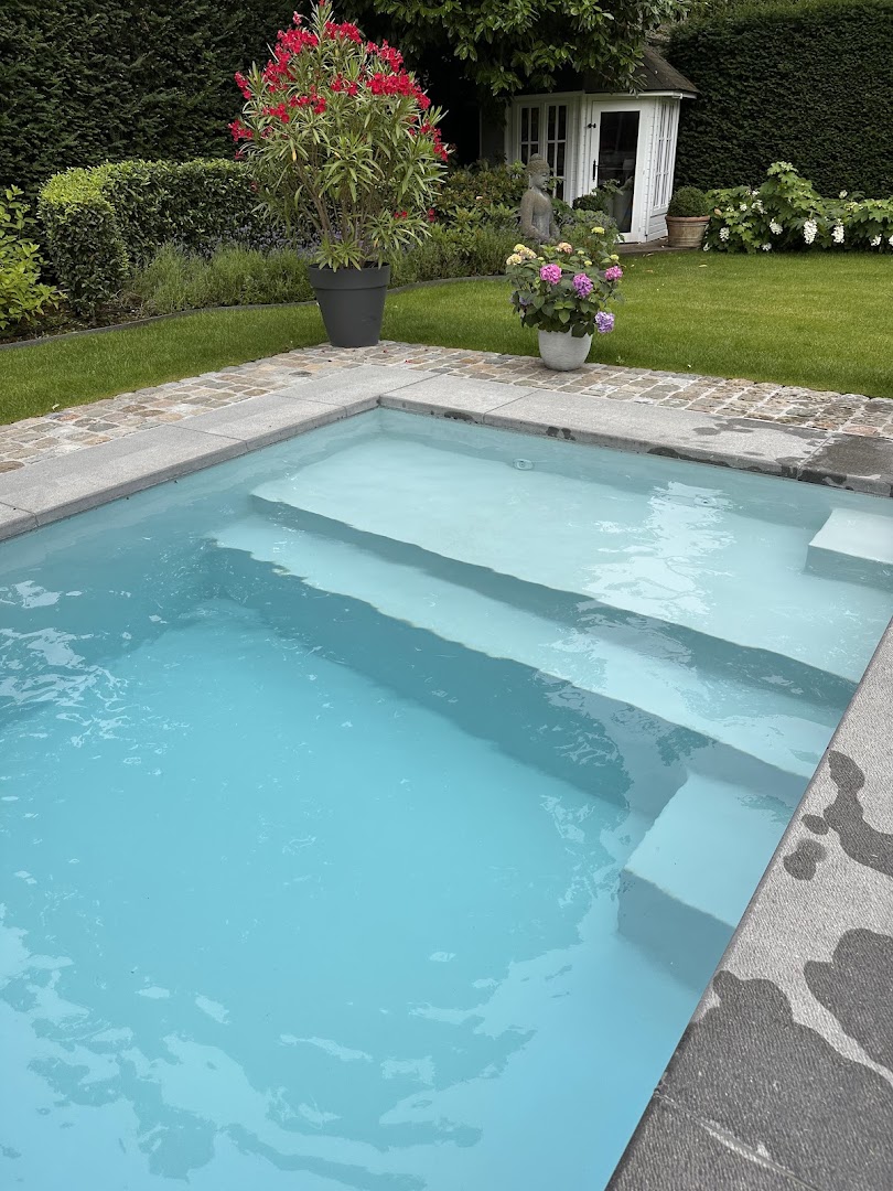 Foto van Mawi Pools in Hemiksem, Zwembadbouwer (foto 1)