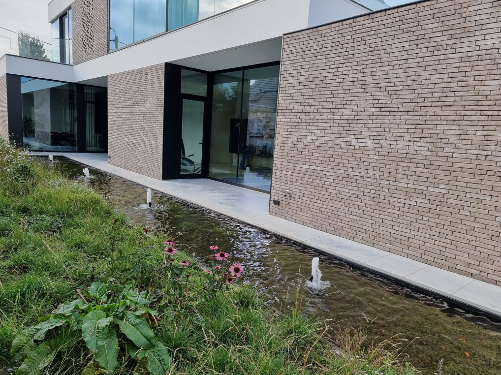 Foto van Vijver en Zwembad Techniek Nico Willaert in Roeselare, Zwembadtechniek (foto 3)