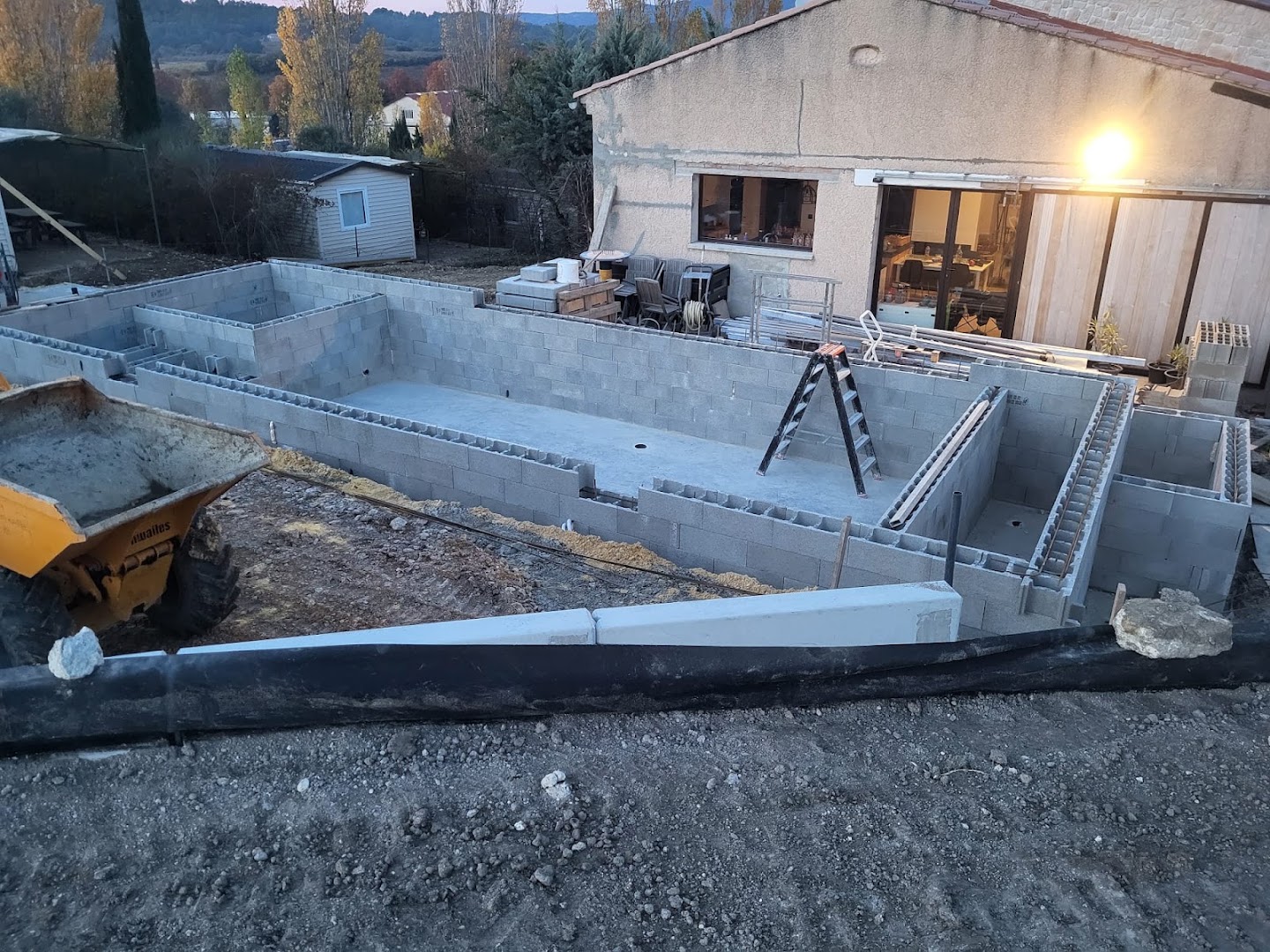 Foto van Le Piscinier du Ventoux in Merelbeke-Melle, Zwembadbouwer (foto 3)