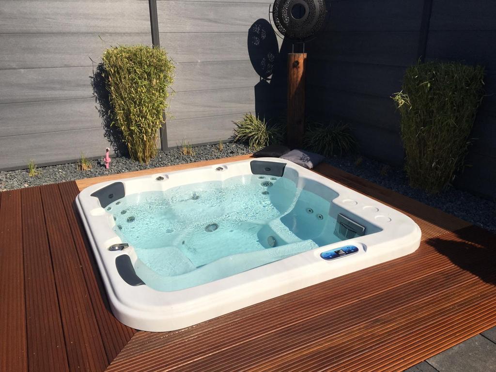 Foto van Jacosy - Steven Dryberg in Huldenberg, Winkel voor bubbelbaden (foto 2)