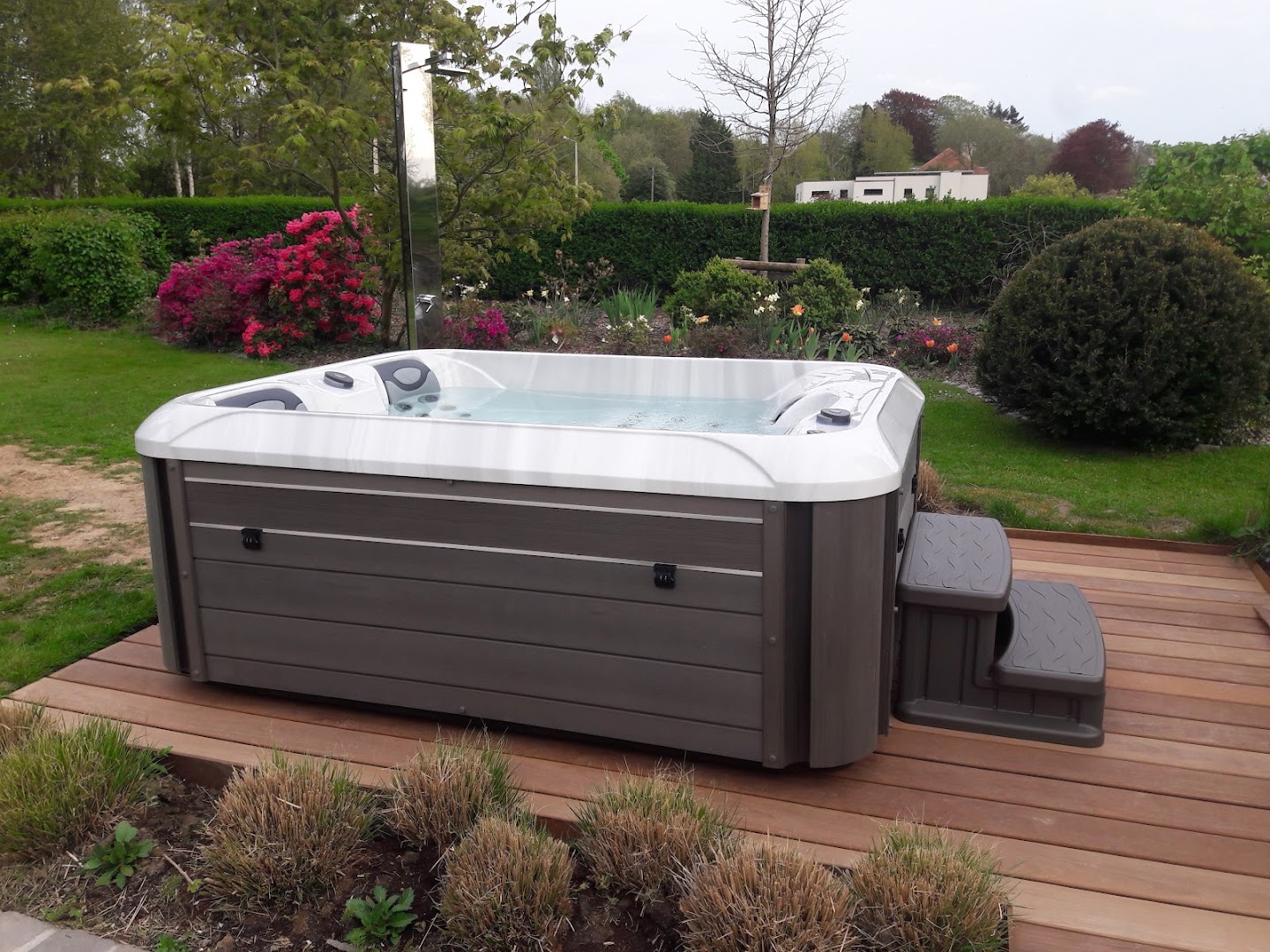 Foto van POOL & SPA DESIGN in Moeskroen, Aannemer voor zwembad (foto 1)