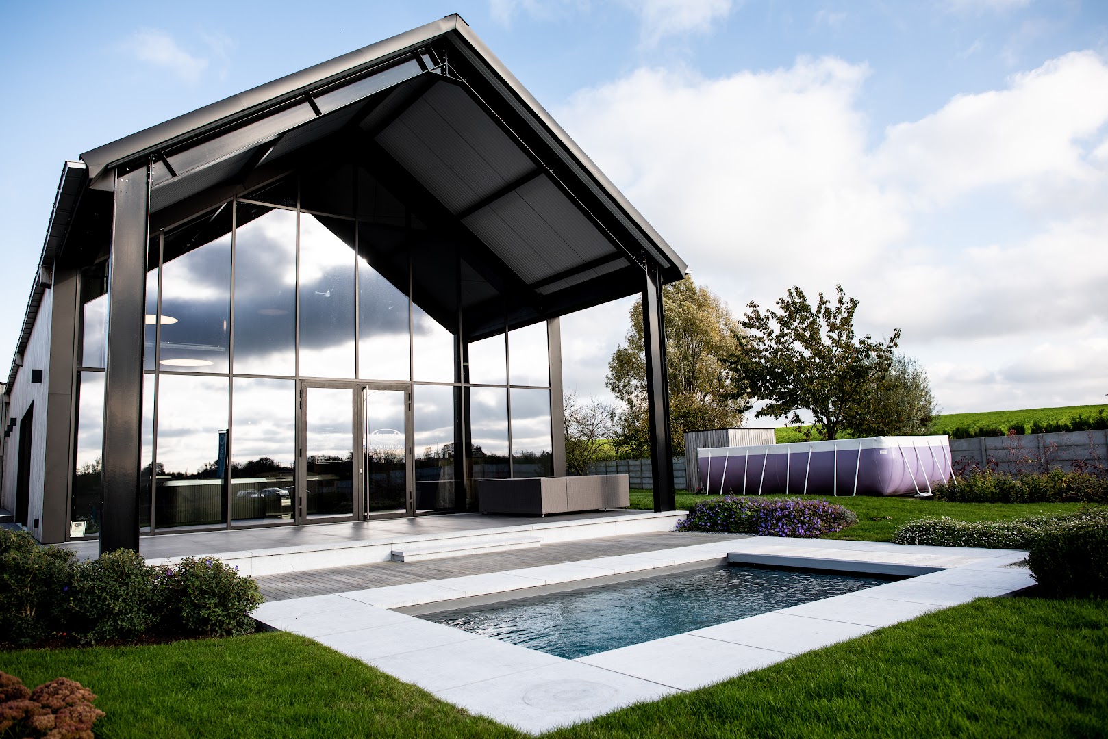 Foto van Pool-Conception SRL in Vezon, Aannemer voor zwembad (foto 3)