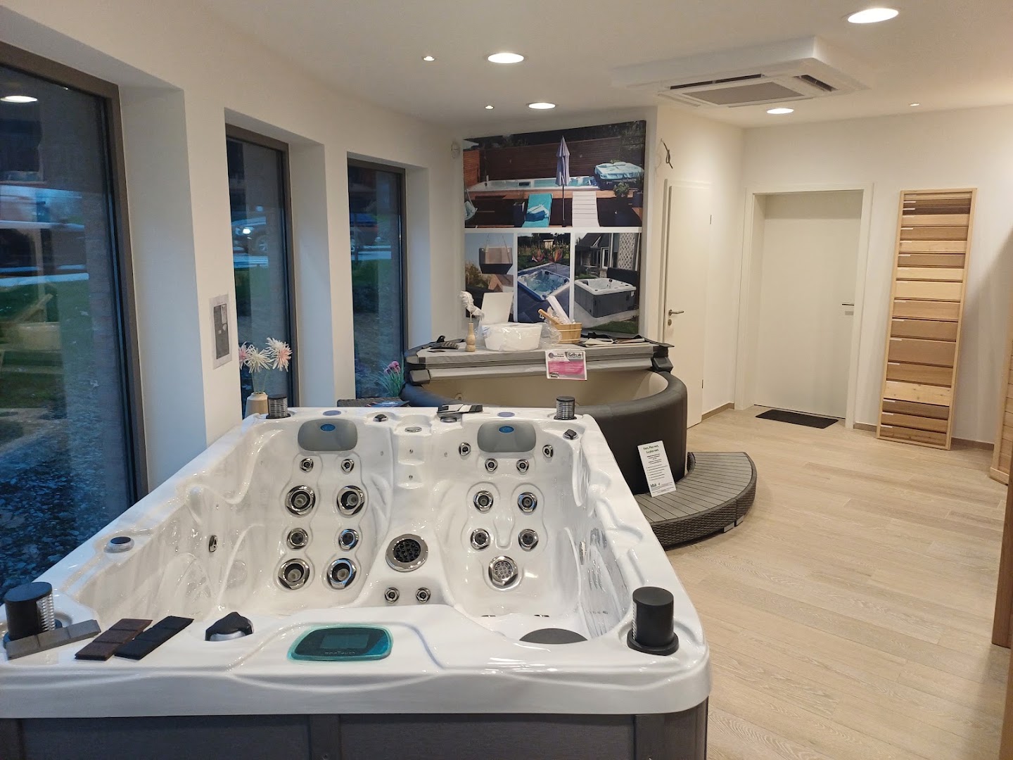 Foto van GENERATION BIEN-ETRE SRL - Magasin Spa - Jacuzzi - Sauna - Liège - Belgique in Esneux, Winkel voor bubbelbaden (foto 3)