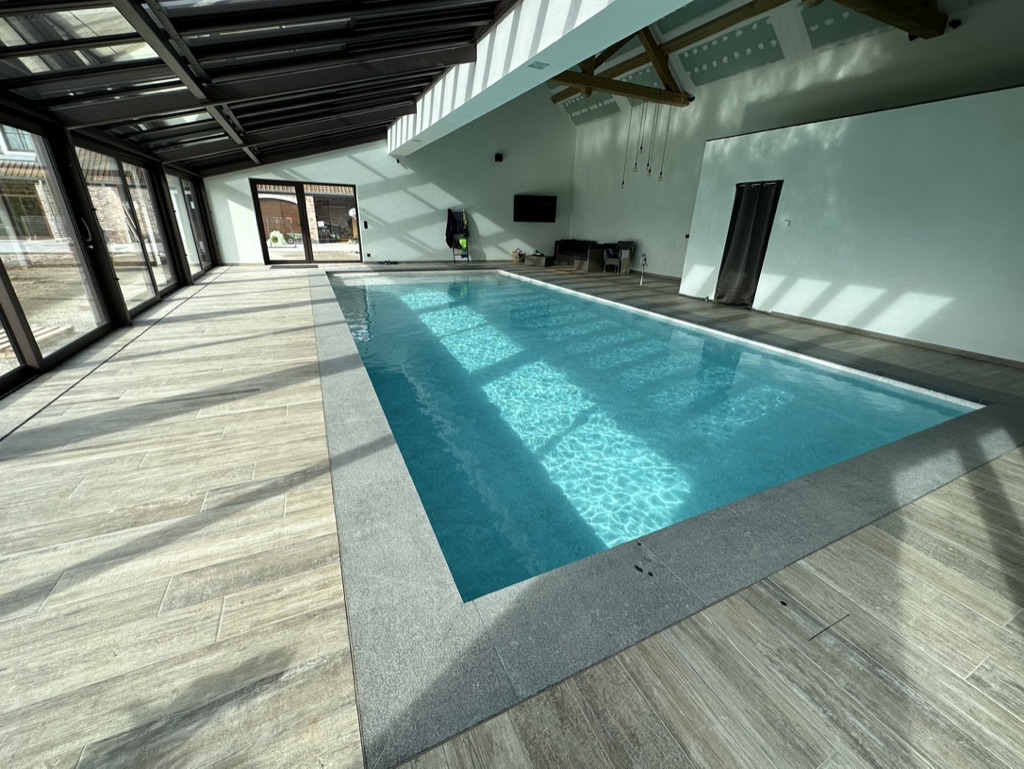 Foto van LS Piscine Construction de piscine et Magasin de produits d'entretien in Wellin, Aannemer voor zwembad (foto 2)
