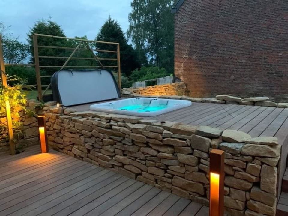 Foto van Wellness Concept in Jalhay, Winkel voor bubbelbaden (foto 3)