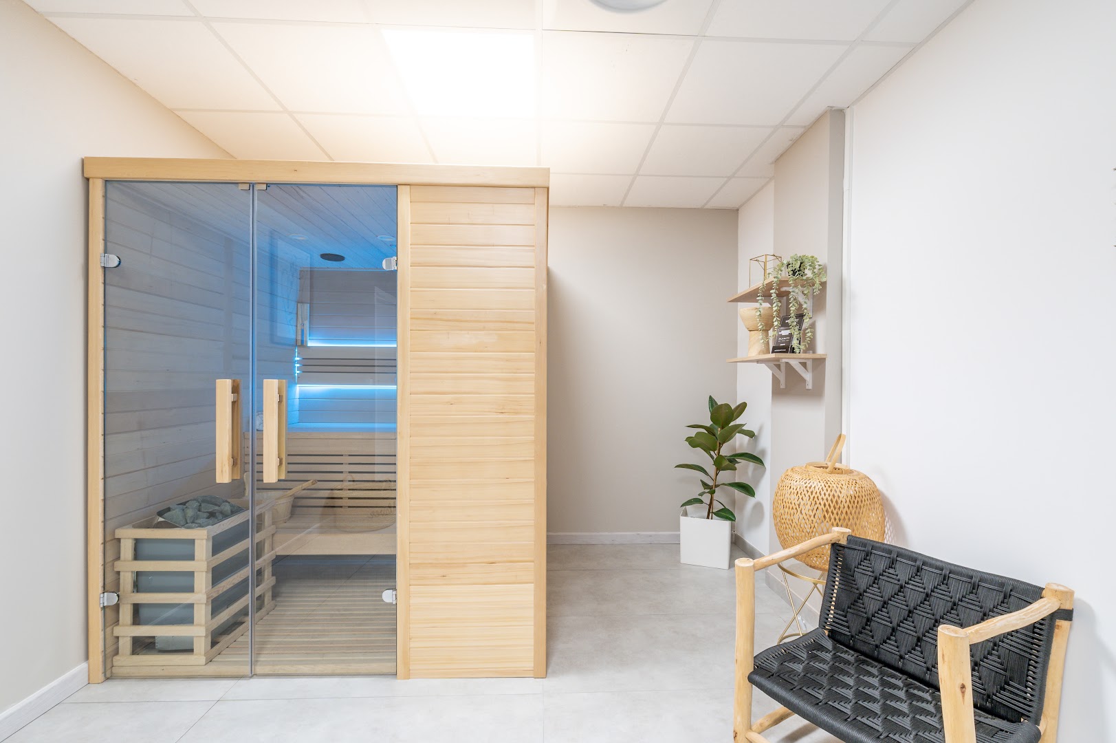 Foto van BELUX SPAS - N°1 du spa et sauna en Belgique et Luxembourg - Magasin à Liège - Blegny in Blegny, Winkel voor bubbelbaden (foto 3)