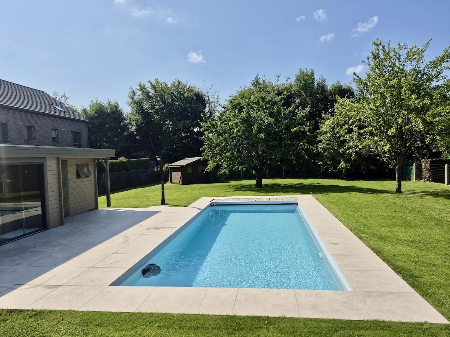 Foto van Solutions Piscines - Constructeur De Piscines, Aannemer voor zwembad (foto 1)
