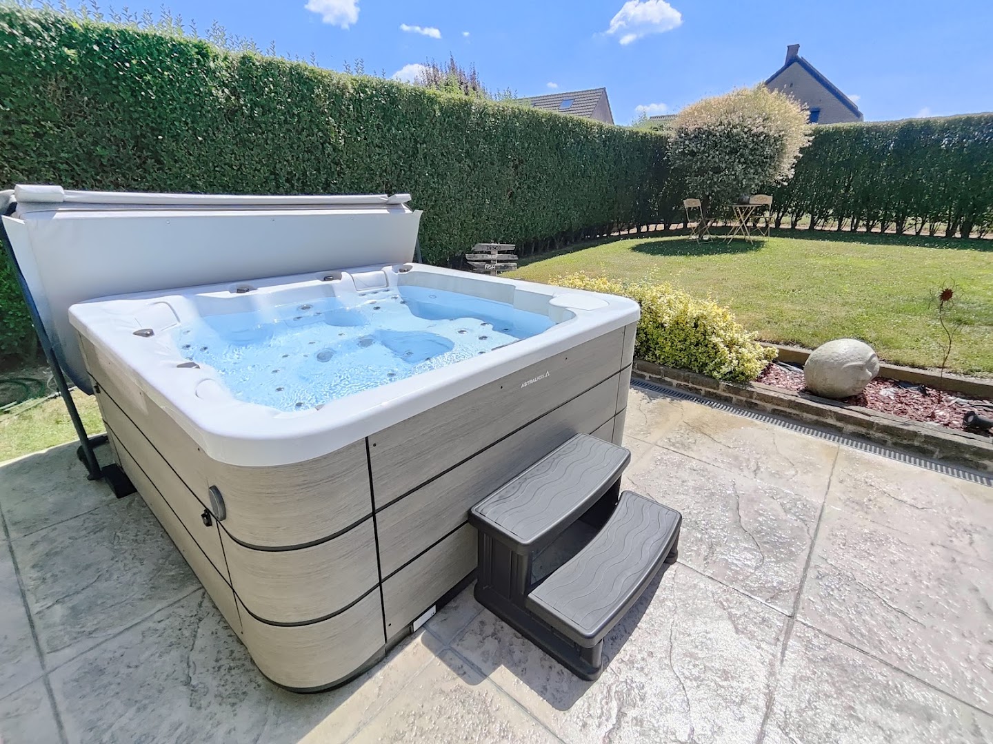 Foto van Cochet Piscines et Spas in Braives, Aannemer voor zwembad (foto 3)