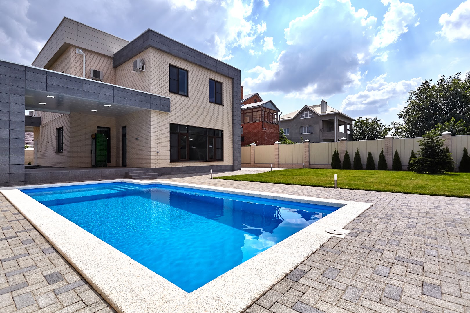 Foto van Ocean Drive - Construction de piscine in Donceel, Aannemer voor zwembad (foto 3)