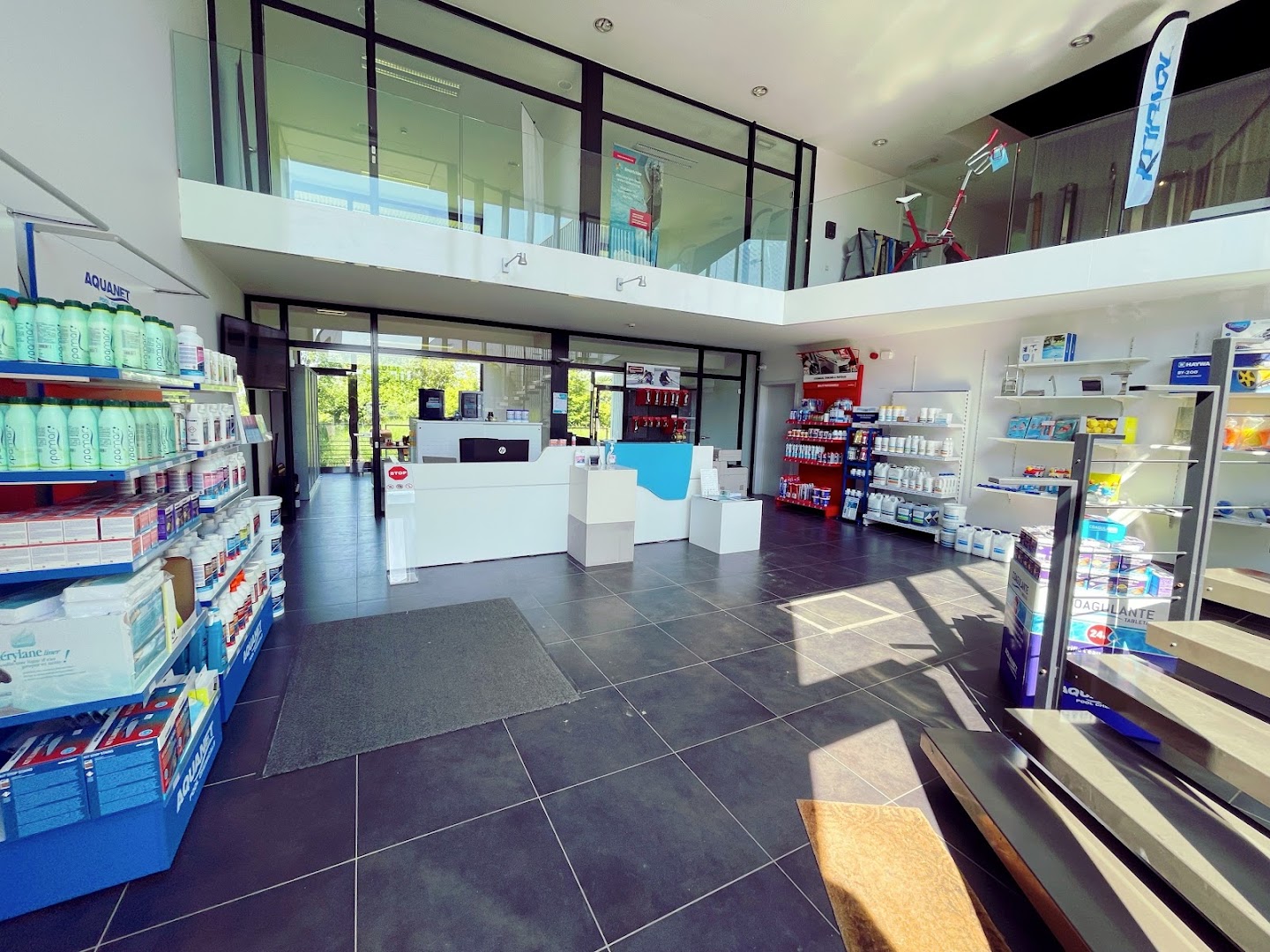 Foto van TEP - Allforpools in Wavre, Zwembadenwinkel (foto 2)