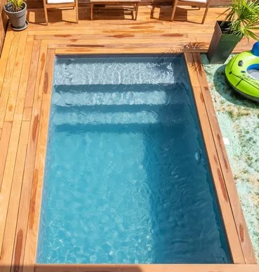 Foto van Cash Piscines Waterloo - Brussels South in Waterloo, Zwembadenwinkel (foto 3)