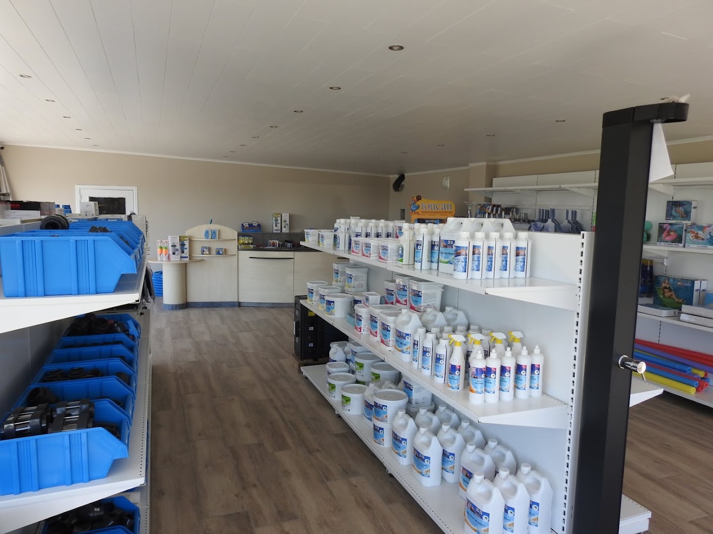 Foto van VTP PISCINE in Merlemont, Zwembadenwinkel (foto 2)