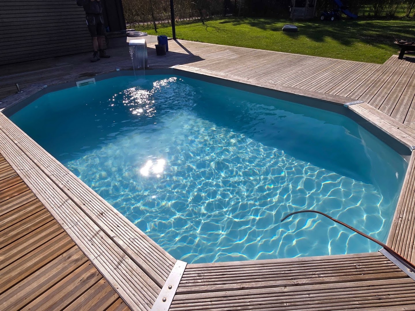 Foto van JD Piscine in Somme-Leuze, Aannemer voor zwembad (foto 3)