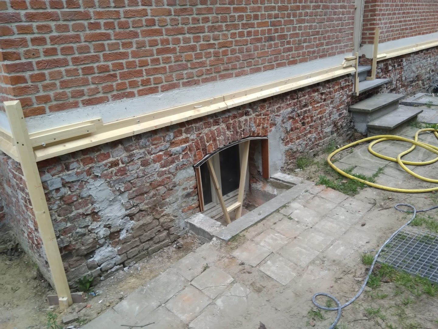 Foto van MJ Pleisterwerken in Genk — Stukadoor (foto 3)