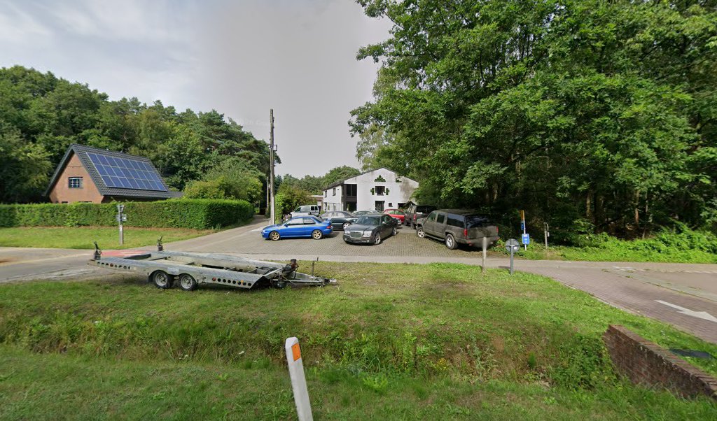 Foto van schouteden pleisterwerken in Zutendaal — Stukadoorsbedrijf