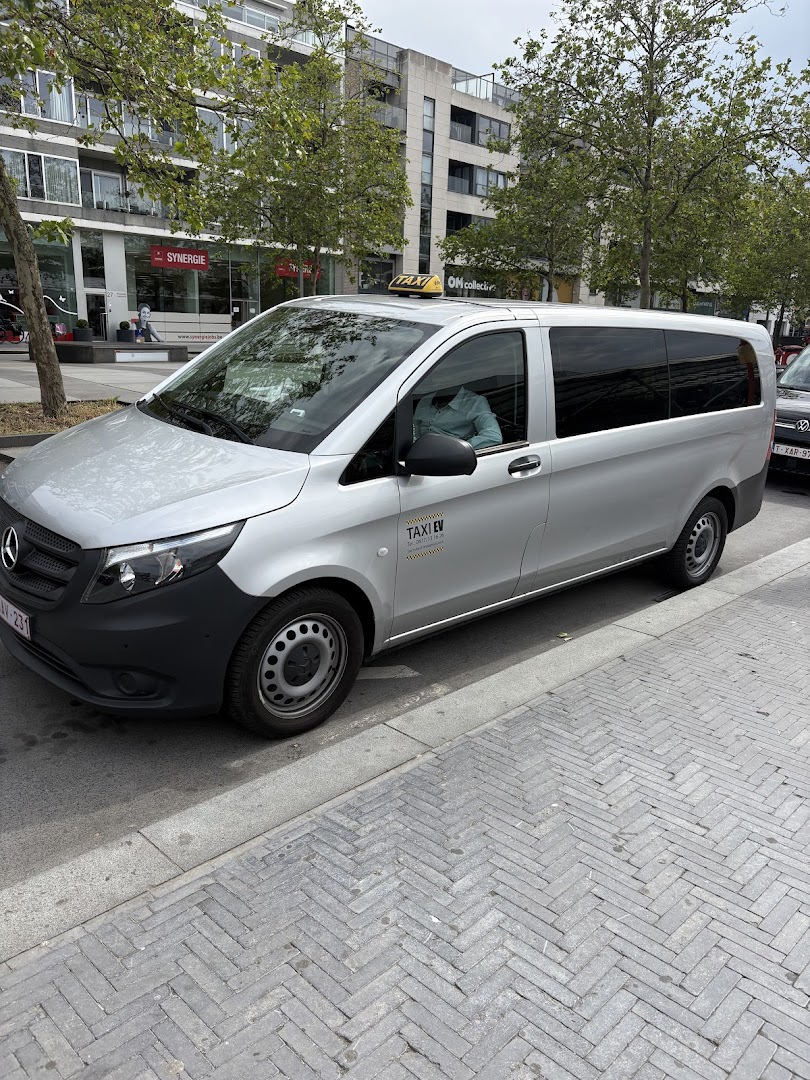 Foto van Taxi Ev Hamme & Zele in Hamme — Minibustaxiservice (foto 3)