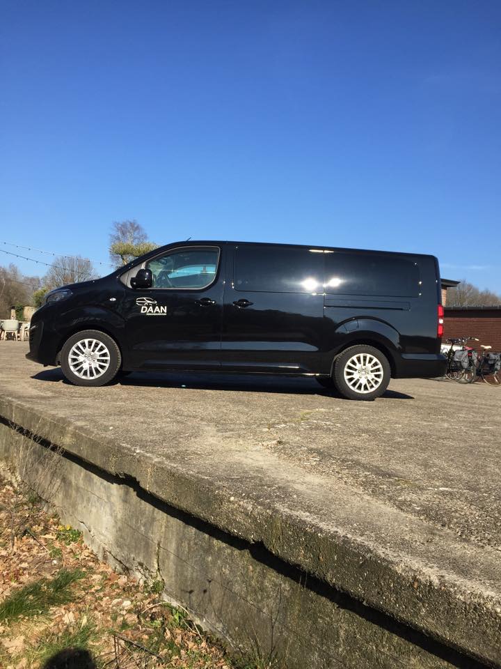Foto van DAAN Personenvervoer in Ravels — Taxibedrijf