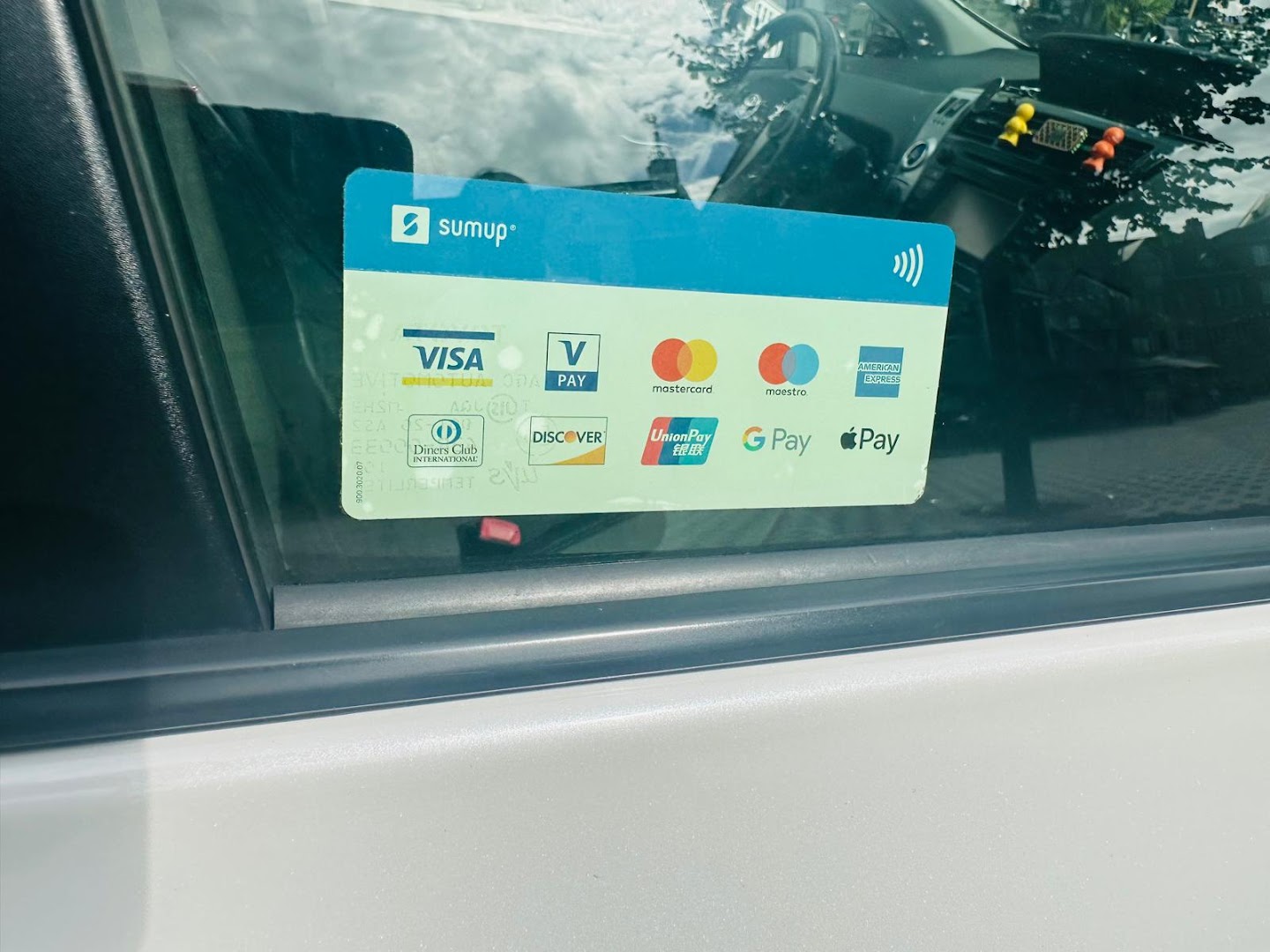 Foto van Taxi flex geel in Geel — Taxibedrijf (foto 3)