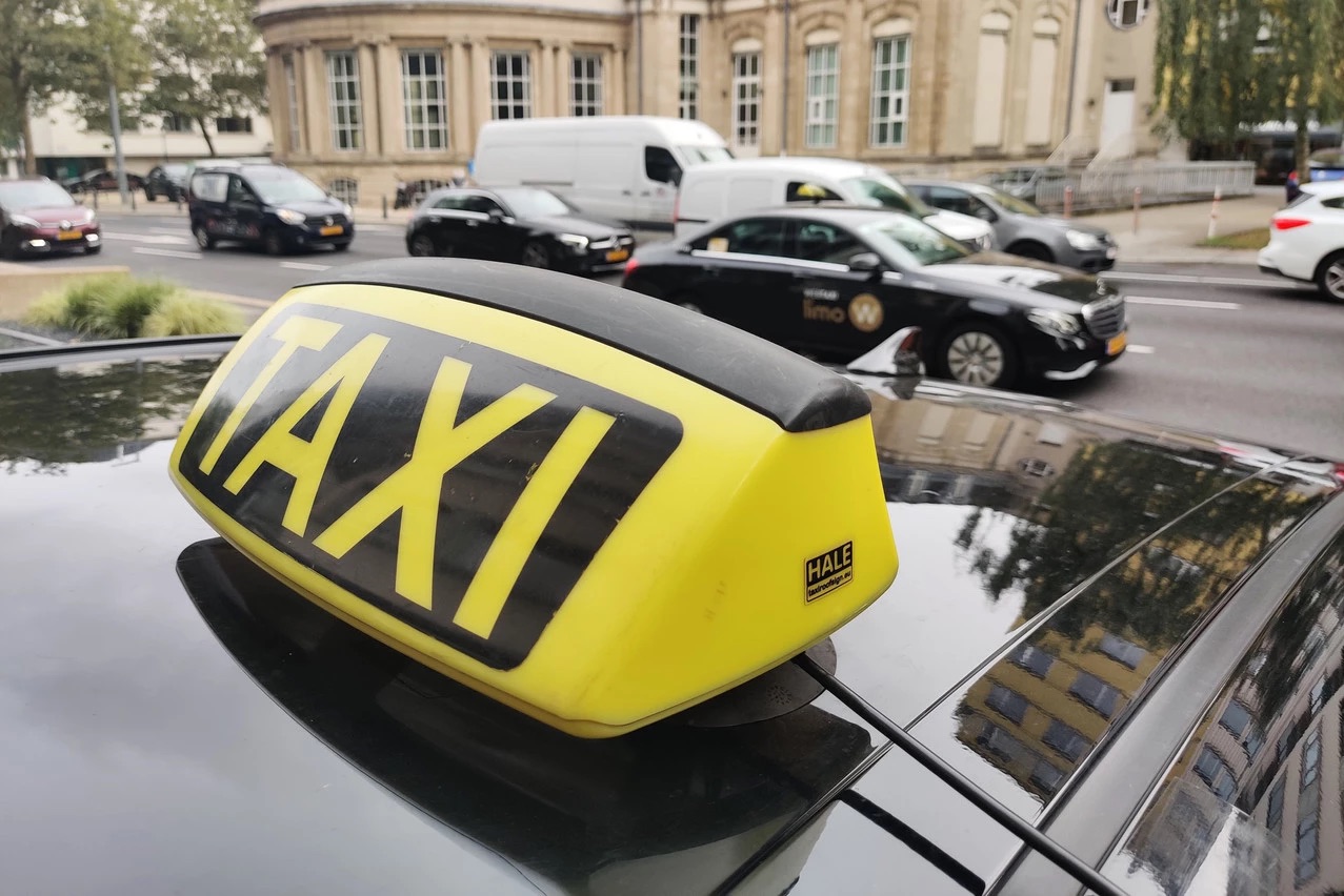 Foto van ComforTaxi Sami Vilvoorde in Machelen — Vervoer (foto 3)