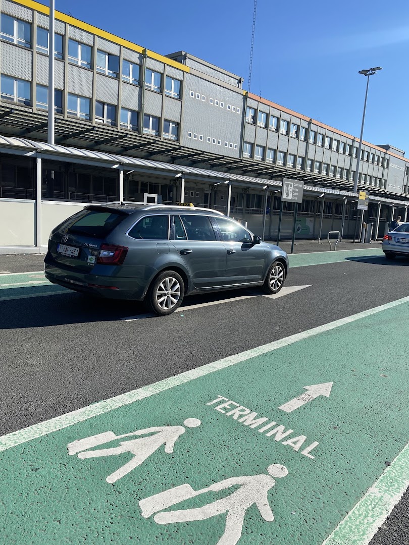 Foto van YELTAXI in Schoten — Taxibedrijf (foto 3)